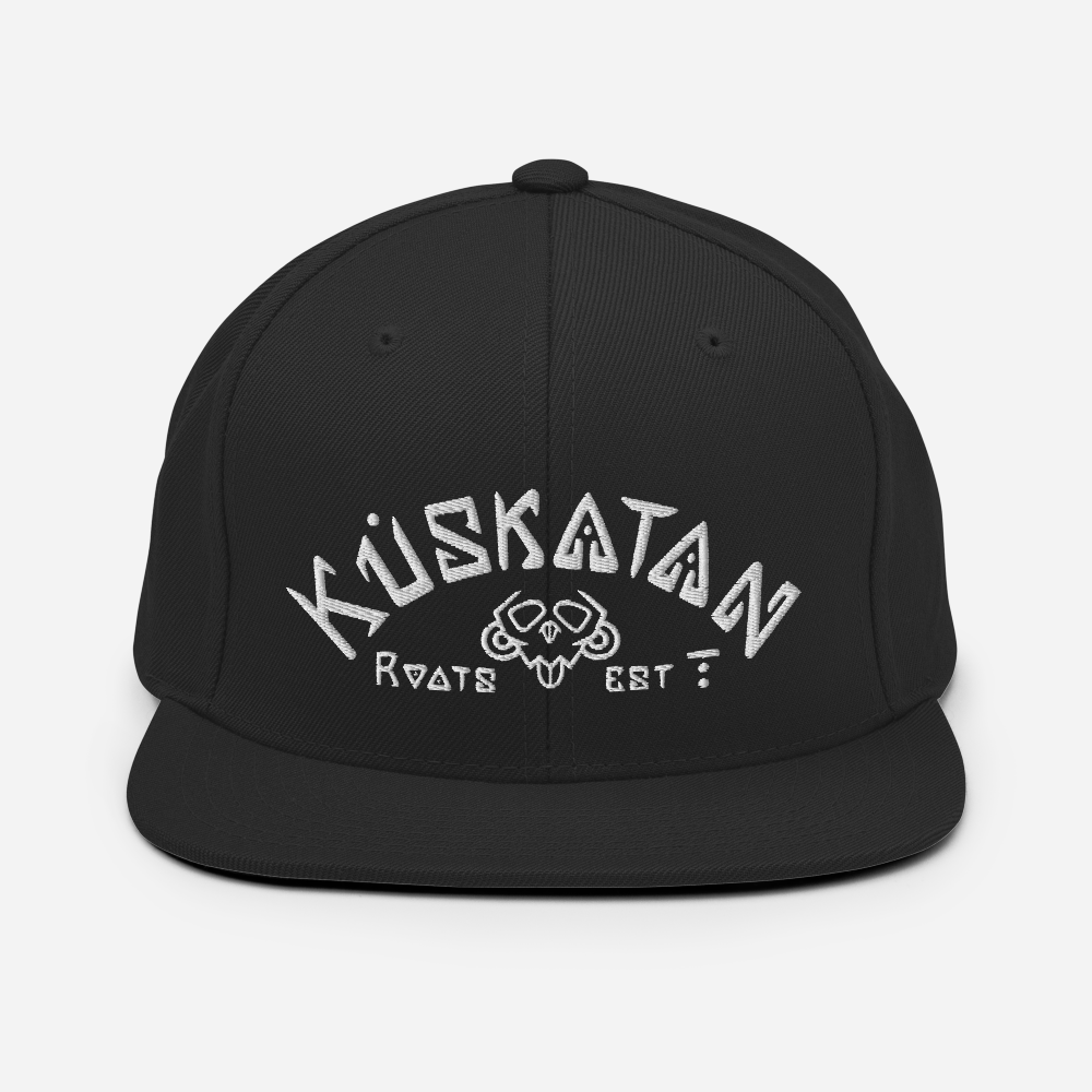 Kuskatan Roots arch snapback white