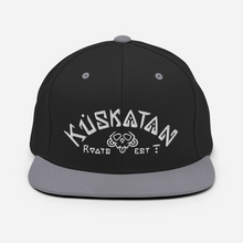 Load image into Gallery viewer, Kuskatan Roots arch snapback white
